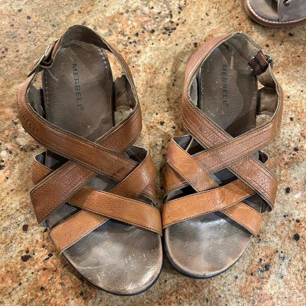 Merrell Bassoon Flat Sandals Brown Leather Slingback Womens Size 9